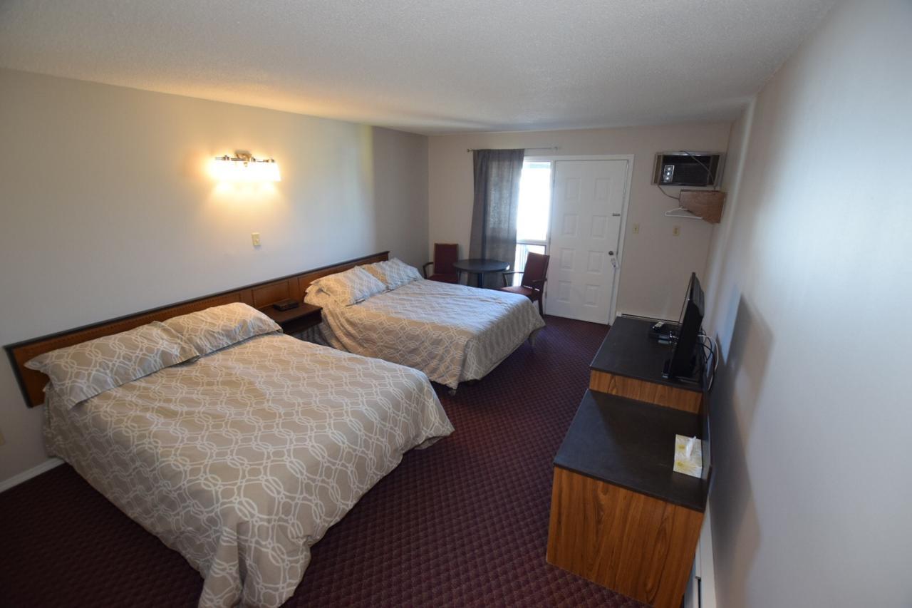 Airways Motel Cold Lake ภายนอก รูปภาพ