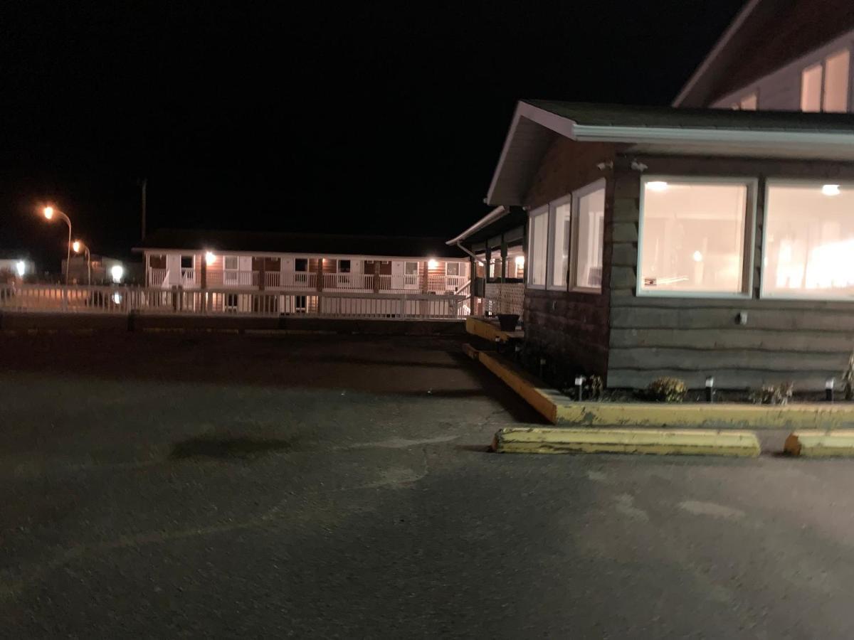 Airways Motel Cold Lake ภายนอก รูปภาพ